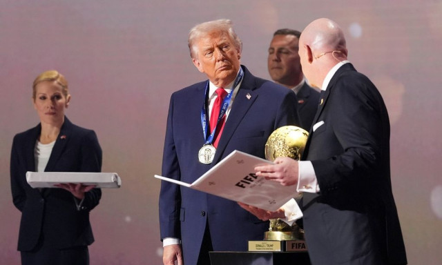 Το βραβείο ειρήνης της FIFA έλαβε ο Ντόναλντ Τραμπ - «Από τις μεγαλύτερες τιμές της ζωής μου»