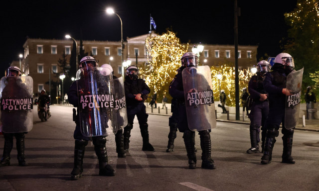 Επεισόδια στην πορεία για τα 17 χρόνια από τη δολοφονία του Αλέξανδρου Γρηγορόπουλου