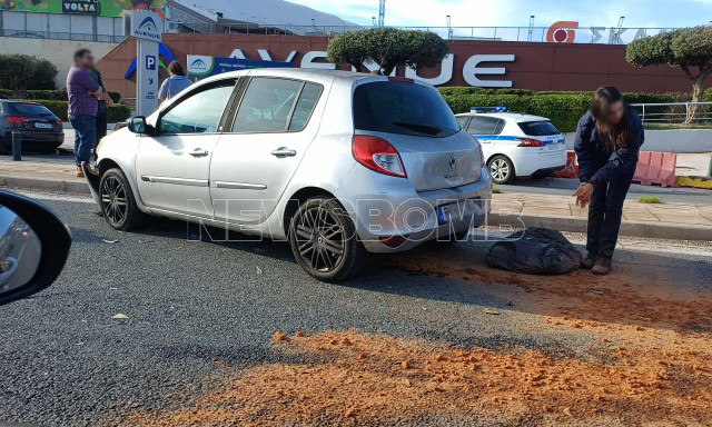 Καραμπόλα 3 αυτοκινήτων στην Κηφισίας, στο ύψος του Avenue – Κλειστή η δεξιά λωρίδα