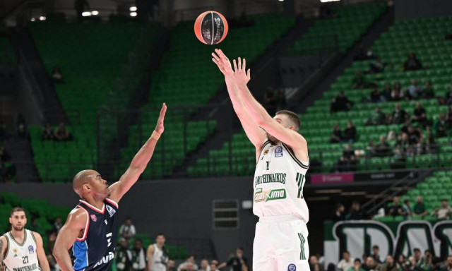 Νίκος Ρογκαβόπουλος: Ιστορικό ρεκόρ στο ελληνικό πρωτάθλημα - Βίντεο με τις 12 τρίποντες «βόμβες»