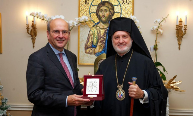 Κωστής Χατζηδάκης: Επισκέφτηκε τον Αρχιεπίσκοπο Αμερικής Ελπιδοφόρο στη Νέα Υόρκη - Τι συζήτησαν