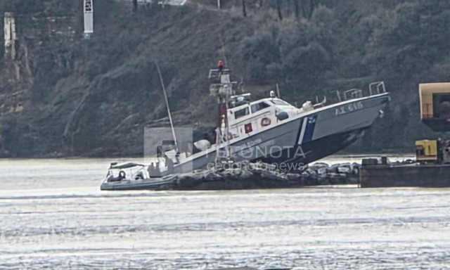 Βόλος: Στήριξη στο πλήρωμα του λιμενικού σκάφους που «καρφώθηκε» στα βράχια