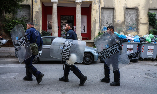 Ηράκλειο: Ενισχύονται τα ΜΑΤ με δύο διμοιρίες από την Αθήνα– «Δεν βγαίνουν οι βάρδιες» λένε οι αρχές