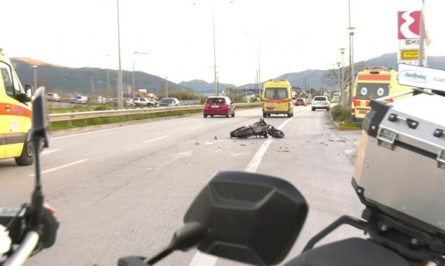 Σοβαρό τροχαίο στην Εθνική Οδό Ιωαννίνων- Αθηνών - Τραυματίστηκε 23χρονη μοτοσικλετίστρια