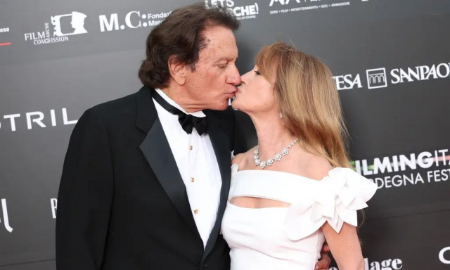 Τζέιν Σέιμουρ: «Είμαι 74 και είμαι πολύ ενεργή σεξουαλικά»