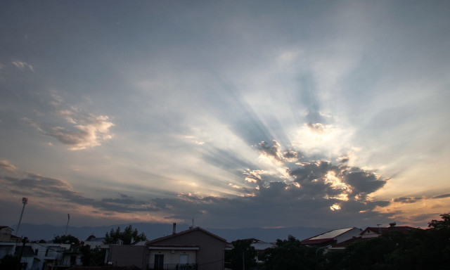 Καιρική ηρεμία φέρνει ο «Ωμέγα Εμποδιστής» – Η πρώτη εικόνα για τον καιρό των Χριστουγέννων