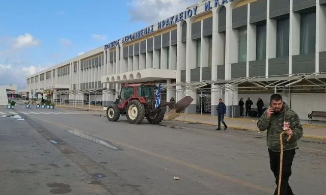 Άνοιξε το αεροδρόμιο του Ηρακλείου - «Αποχωρούμε ειρηνικά», δήλωσαν οι αγρότες