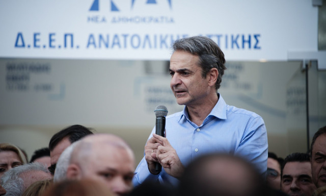 Πώς αντέδρασε ο Μητσοτάκης στις εικόνες αγροτών να καταδιώκουν αστυνομικούς