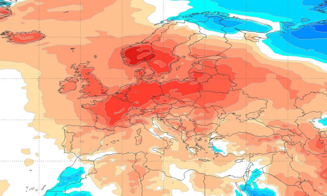 Καιρός: Πρόβλεψη Τσατραφύλλια για τα Χριστούγεννα με εκπλήξεις