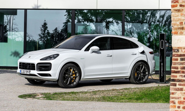 Δεκάδες Porsche στην Ρωσία ακινητοποιήθηκαν ξαφνικά