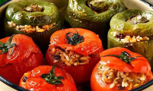 Taste Atlas: Τα γεμιστά στο top 10 με τα καλύτερα φαγητά λαχανικών στον κόσμο για το 2026