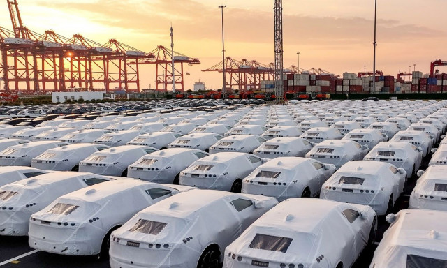 Η Ευρώπη χτυπά το καμπανάκι για τους Κινέζους