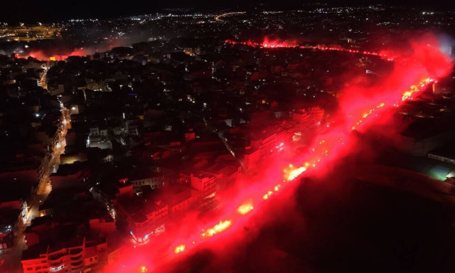 Ηράκλειο: Πήρε «φωτιά» για τα 100 χρόνια του ΟΦΗ - Εντυπωσιακό βίντεο από drone