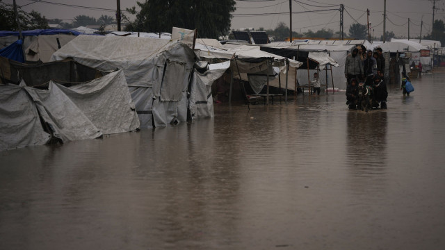 Νεκρός 53χρονος - Δεκάδες διασώσεις καθώς η κακοκαιρία Byron πλήττει Ισραήλ και Γάζα
