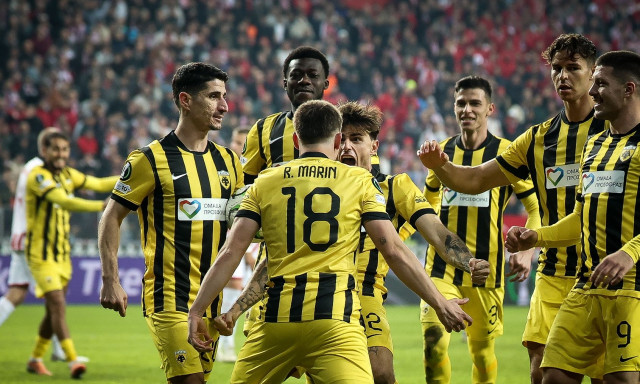 ΠΑΕ ΑΕΚ: «Τεράστια κι ιστορική νίκη στα χώματα του Πόντου» - Μαθηματικά στα νοκ άουτ, φουλ για «16»