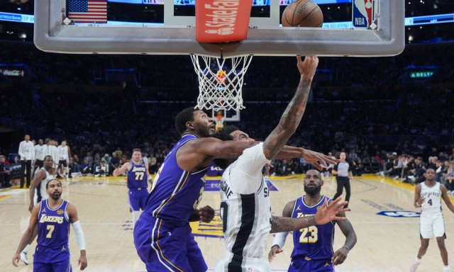 NBA Cup: Σπερς και Θάντερ έκλεισαν ραντεβού για τα ημιτελικά του Λας Βέγκας - Δείτε τα highlights