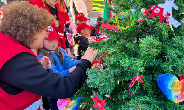 Ελληνικός Ερυθρός Σταυρός: Μια γιορτινή ημέρα στο Σύνταγμα αφιερωμένη στα δικαιώματα του παιδιού