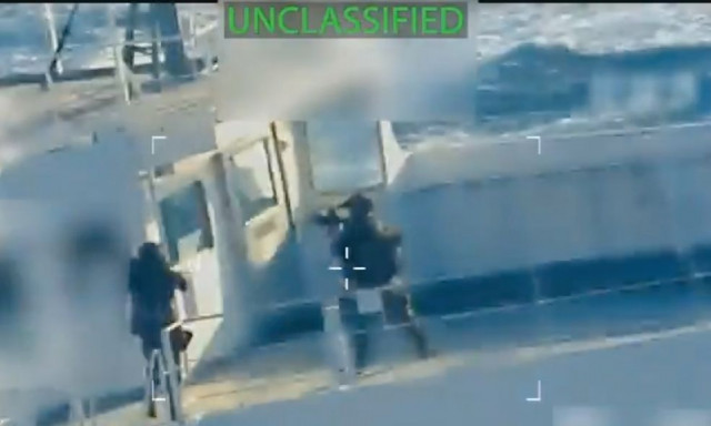 Βενεζουέλα: Το βίντεο των 45 δευτερολέπτων με το ρεσάλτο των Αμερικανών κομάντο στο πετρελαιοφόρο