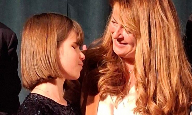 Λουκία Κασαμάκη: Η μαθήτρια που μετατρέπει τις προκλήσεις σε δύναμη - Το μήνυμα του πατέρα της