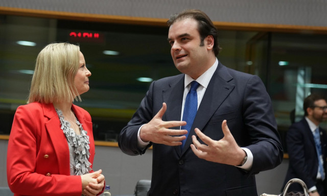 Εκλογή Πιερρακάκη στο Eurogroup: Θετικές αντιδράσεις από ΠΑΣΟΚ και ΣΥΡΙΖΑ, «απέναντι» η ΝΕΑΡ