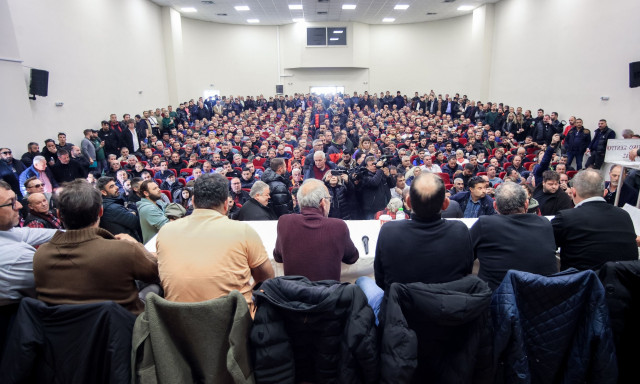 Μπλόκα αγροτών: Ζητούν εχέγγυα για συνάντηση με Μητσοτάκη - Έγγραφο 7 σημείων