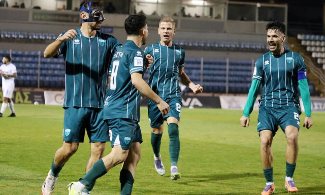 Λεβαδειακός – ΑΕΛ 3-0: Συνεχίζει να εντυπωσιάζει η ομάδα της Βοιωτίας