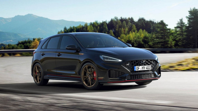 Το Hyundai i30 N αρνείται να… παραδώσει τα όπλα