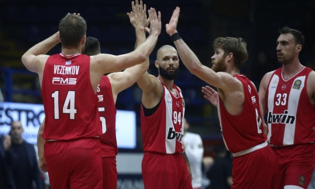 GBL: Ο Ολυμπιακός ξέσπασε στο Περιστέρι πριν από τη «διαβολοβδομάδα»