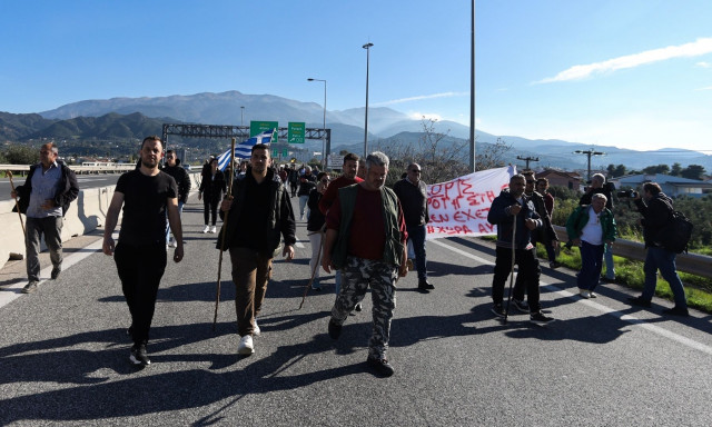 Νέα έκκληση της κυβέρνησης να προσέλθουν οι αγρότες στο τραπέζι του διαλόγου