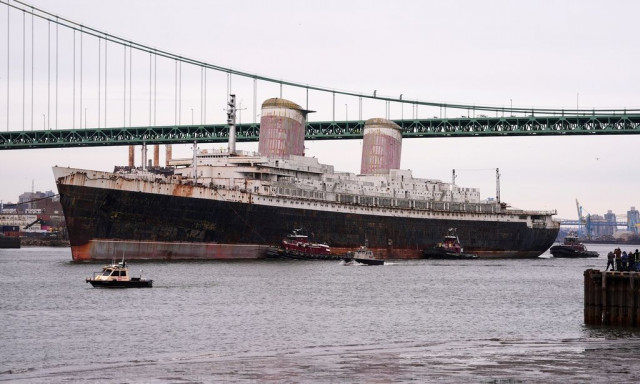 Μάχη για το θρυλικό SS United States: Η Νέα Υόρκη το θέλει μουσείο, η Φλόριντα το στέλνει στον βυθό