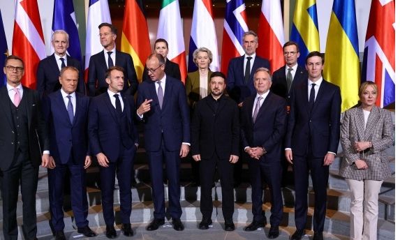 Οι Ευρωπαίοι εταίροι του Ζελένσκι προτείνουν «πολυεθνική δύναμη για την Ουκρανία»