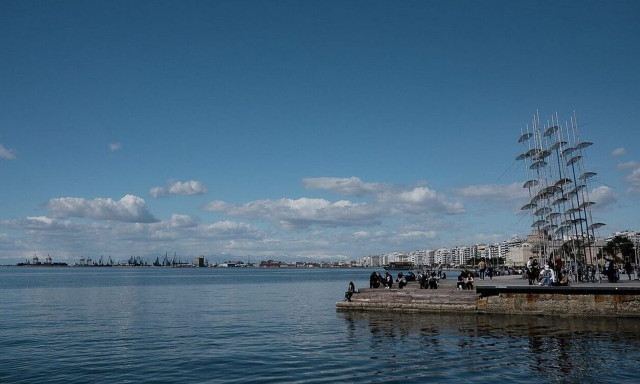 Ηλιόλουστος ο καιρός όλη την εβδομάδα – Αλλάζουν τα πάντα προς τα Χριστούγεννα