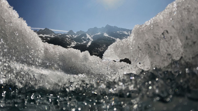 Νέα έρευνα από την Ελβετία: Οι μισοί παγετώνες του κόσμου μπορεί να χαθούν μέχρι το 2100