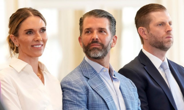 Aρρραβωνιάστηκε ο μεγαλύτερος γιος του Τραμπ - Ποια είναι η Μπετίνα Άντερσον που «είπε το ναι»