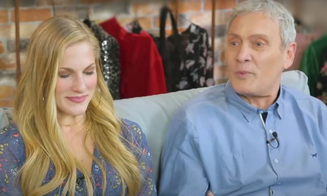 Το ευχαριστώ της Σάρας Εσκενάζυ για τη στήριξη μετά τον θάνατο του πατέρα της