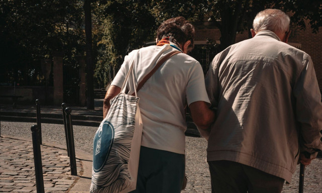 «Χαράς ευαγγέλια» για τους συνταξιούχους – Από Παρασκευή η καταβολή των αυξημένων συντάξεων