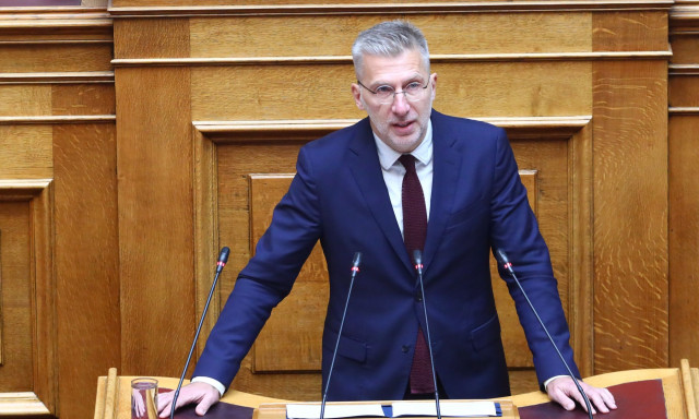 Άκης Σκέρτσος: Θα καταθέσει μήνυση και αγωγή κατά της Ζωής Κωνσταντοπούλου