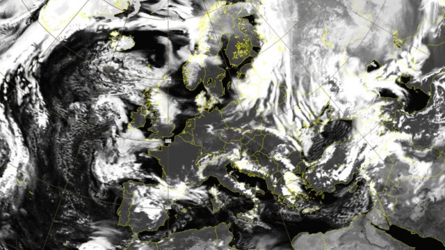 Πρωτοχρονιά με «ψυχρή εισβολή» από το Βόρειο Πόλο: Η «λίμνη παγετού» επηρεάζει τη Μεσόγειο