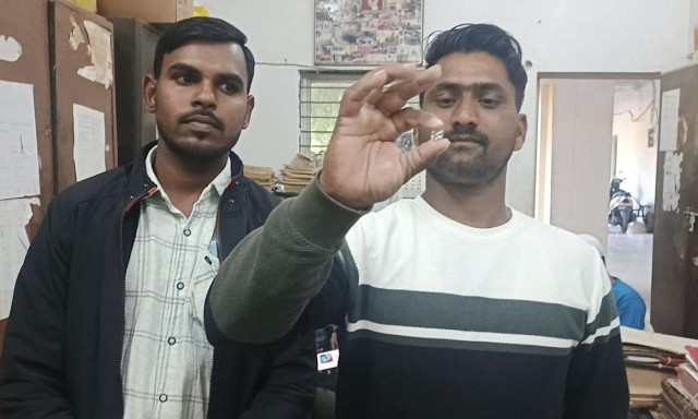 Ινδία: Ένα διαμάντι αλλάζει τη ζωή δύο παιδικών φίλων