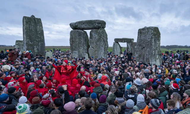 Χειμερινό Ηλιοστάσιο 2025: Πλησιάζει η μεγαλύτερη νύχτα του χρόνου