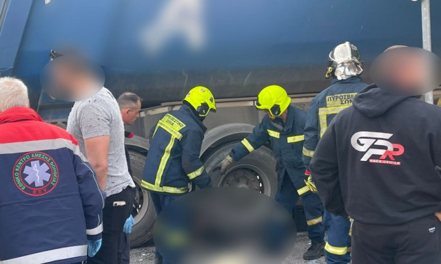 Τροχαίο δυστύχημα στη Λάρισα: Νεκρή γυναίκα έπειτα από παράσυρση από φορτηγό