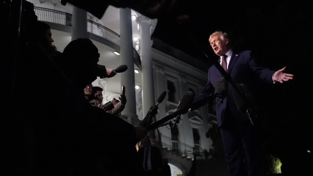 Τραμπ: «Πολύ βαριά αντίποινα» κατά του Ισλαμικού Κράτους στη Συρία