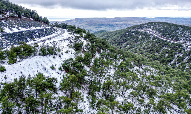 Καιρός: Χαμηλό βαρομετρικό φέρνει βροχές και κρύο - Πώς θα κάνουμε Χριστούγεννα και Πρωτοχρονιά
