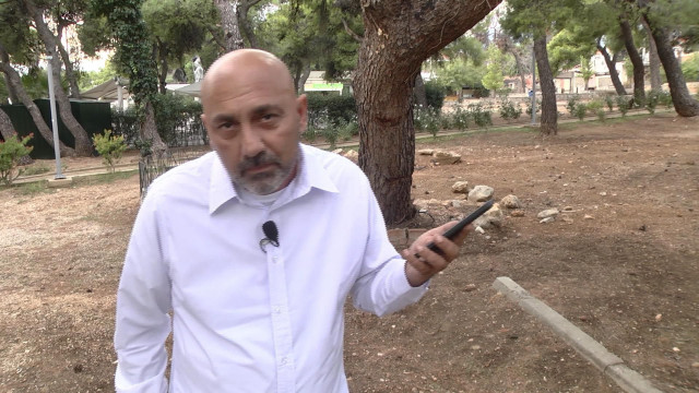 Δολοφονία χήρας υπουργού: Η πρώτη αντίδραση του γιου στην επικοινωνία με το «Φως στο Τούνελ»