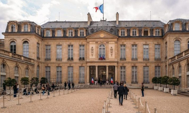 Γαλλία: Φροντιστής του Ελιζέ έκλεβε τα... ασημικά του προεδρικού μεγάρου