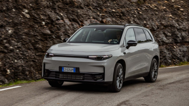 Leapmotor C10 REEV: Plug-in SUV με ηλεκτρική αυτονομία 145 χλμ