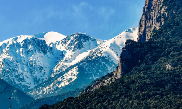 Επιχείρηση διάσωσης στον Όλυμπο: Εγκλωβίστηκε Μολδαβός που προσπάθησε να ανέβει στην κορυφή
