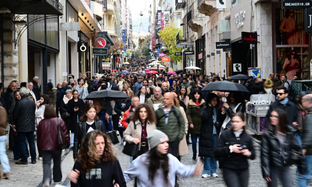 Πώς θα κινηθεί η αγορά σήμερα και την παραμονή των Χριστουγέννων – Το ωράριο μαγαζιών, σούπερ μάρκετ