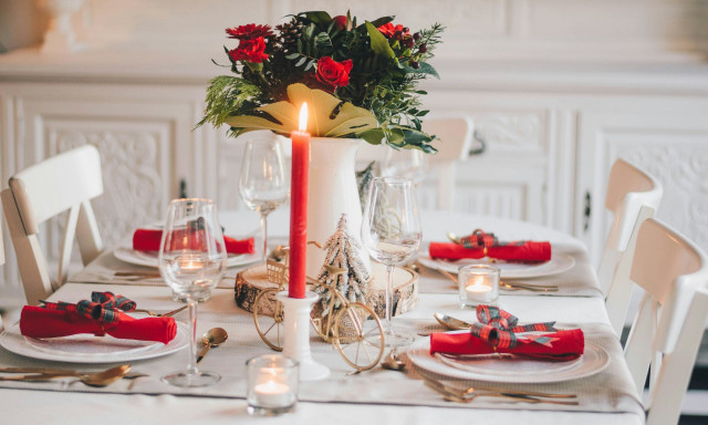 Ακρίβεια: «Τσουχτερό» το χριστουγεννιάτικο τραπέζι - Τεράστιες ανατιμήσεις σε κρέατα και λαχανικά