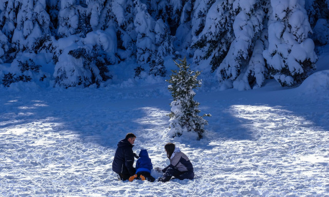 Χριστούγεννα σαν παραμύθι στα Καλάβρυτα – Ο απόλυτος προορισμός για μικρούς και μεγάλους